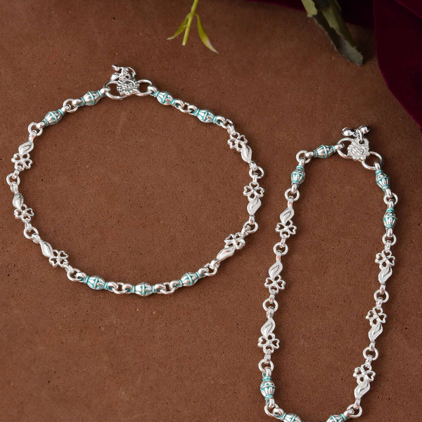 Jewels Nest Set of 2 Silver-Plated Anklets with Green Beads & Leaf Motifs