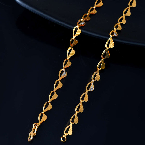 Jewels Nest Gold-Toned Heart Leaf Pattern Chain Necklace
