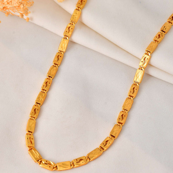 Jewels Nest Golden Geometric Link Chain for Men & Women – Classy Look
