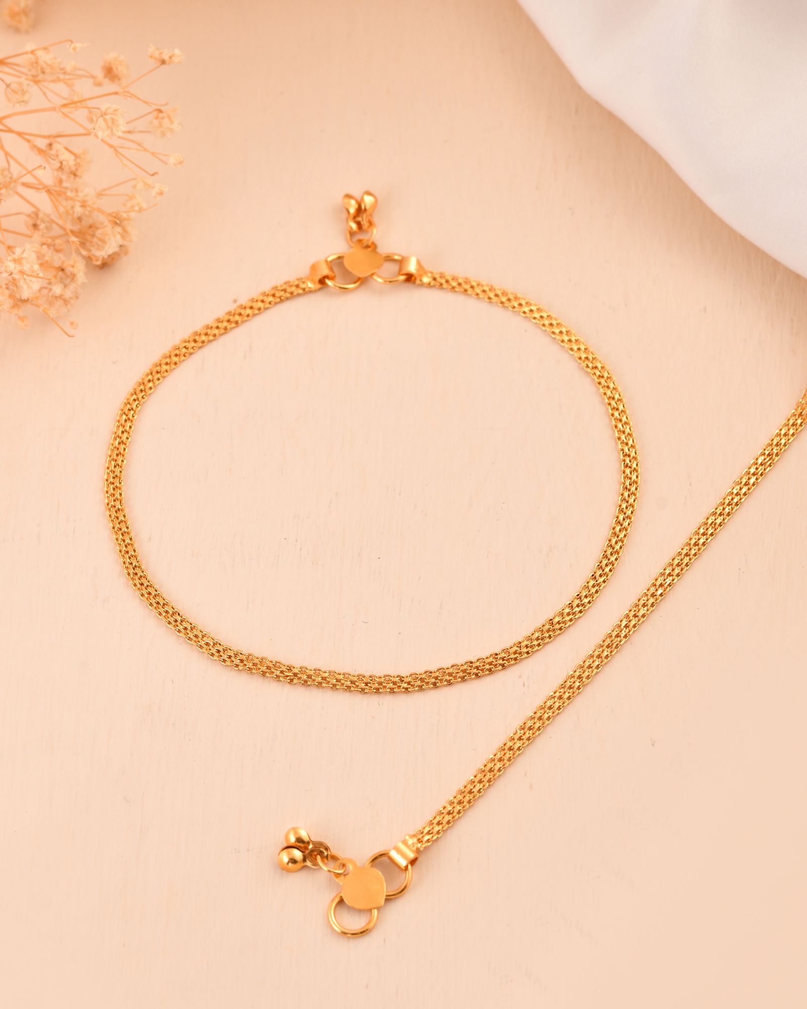 Jewels Nest Golden Whisper Minimal Anklet For Everyday Luxe Styling - Distacart