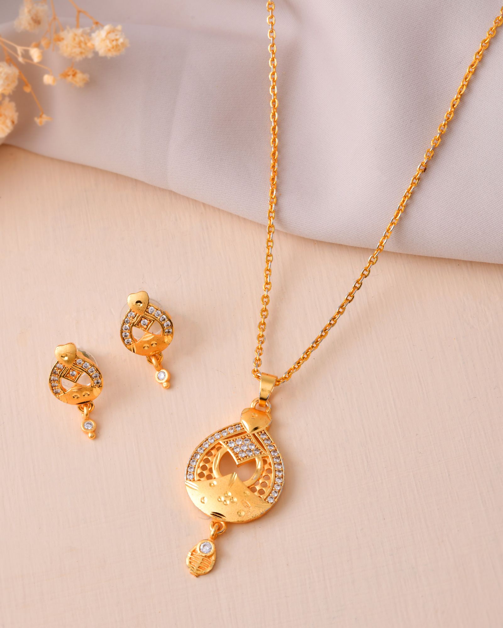 Jewels Nest Gold-Plated Heart Motif Pendant Necklace Set With Matching Earrings For Women - Distacart