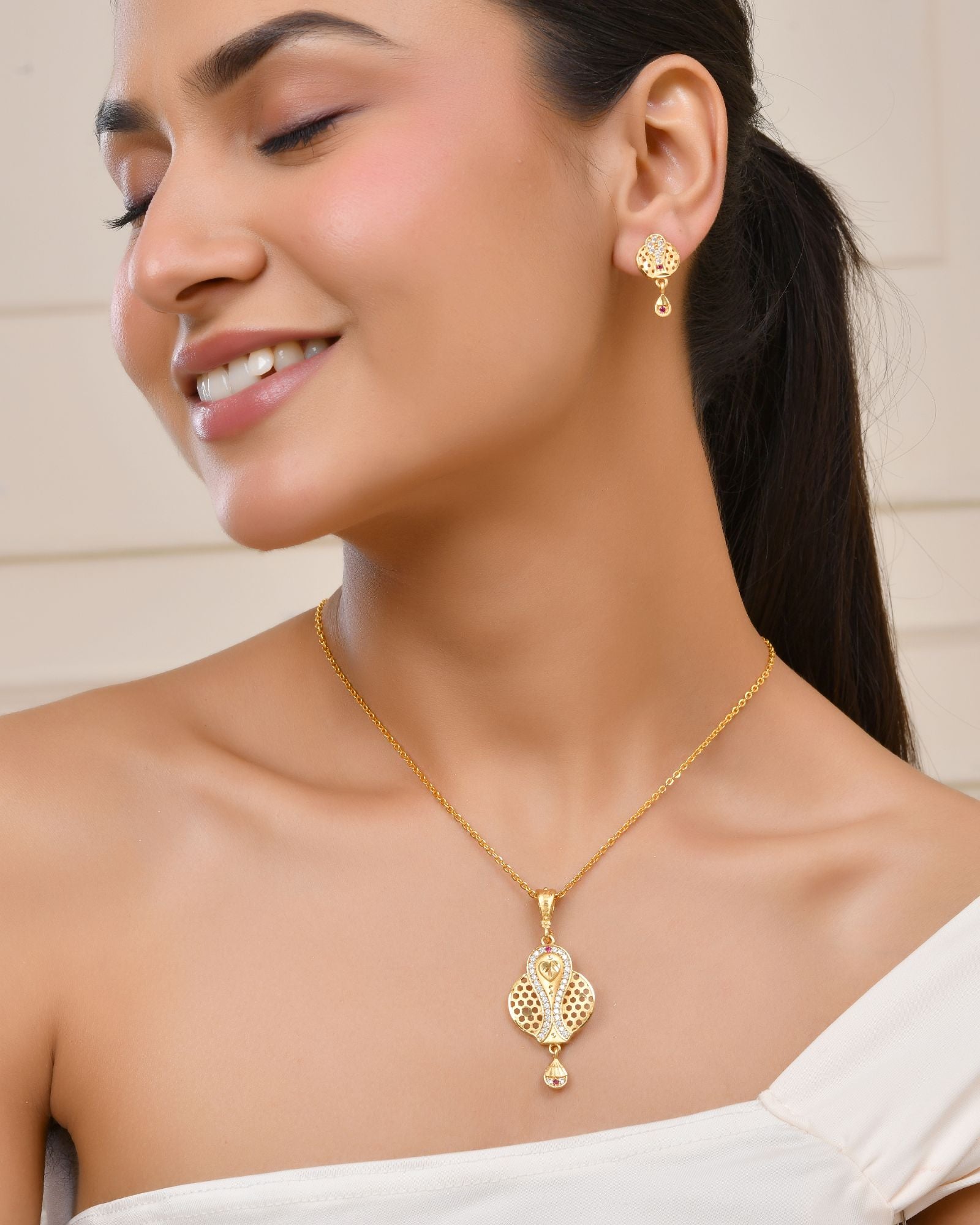 Jewels Nest Gold-Plated Honeycomb Design Pendant Necklace Set With Matching Earrings For Women - Distacart