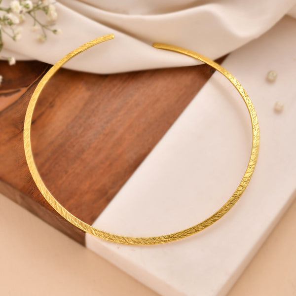 Jewels Nest Gold-Tone Textured Collar Necklace For Women | Minimal Statement Chain Jewellery - Distacart