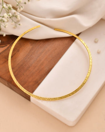 Jewels Nest Gold-Tone Textured Collar Necklace For Women | Minimal Statement Chain Jewellery - Distacart