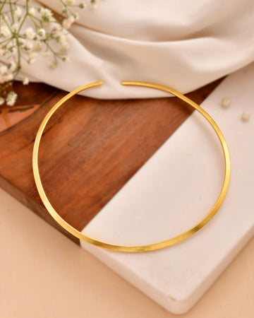 Jewels Nest Gold-Tone Minimal Collar Necklace For Women | Sleek Flat Chain Statement Jewellery - Distacart
