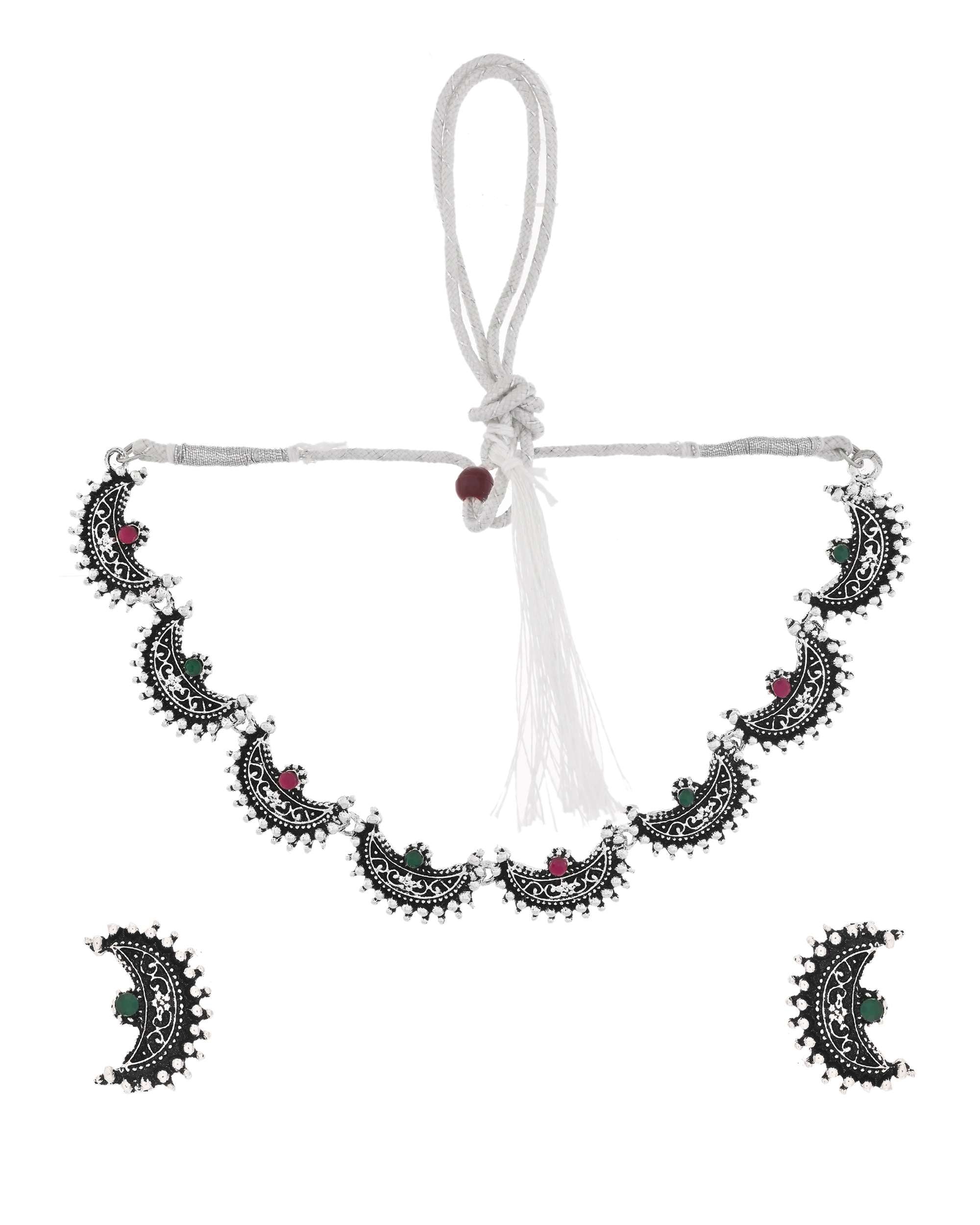 Jewels Nest Perfect Blend of Antique Aesthetic and Modern Styling for Special Occasions