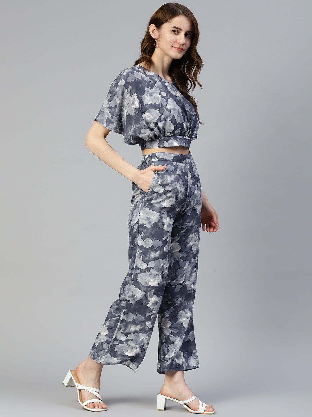 Jainish Women's Grey Printed Crop Top With Palazzos - Distacart