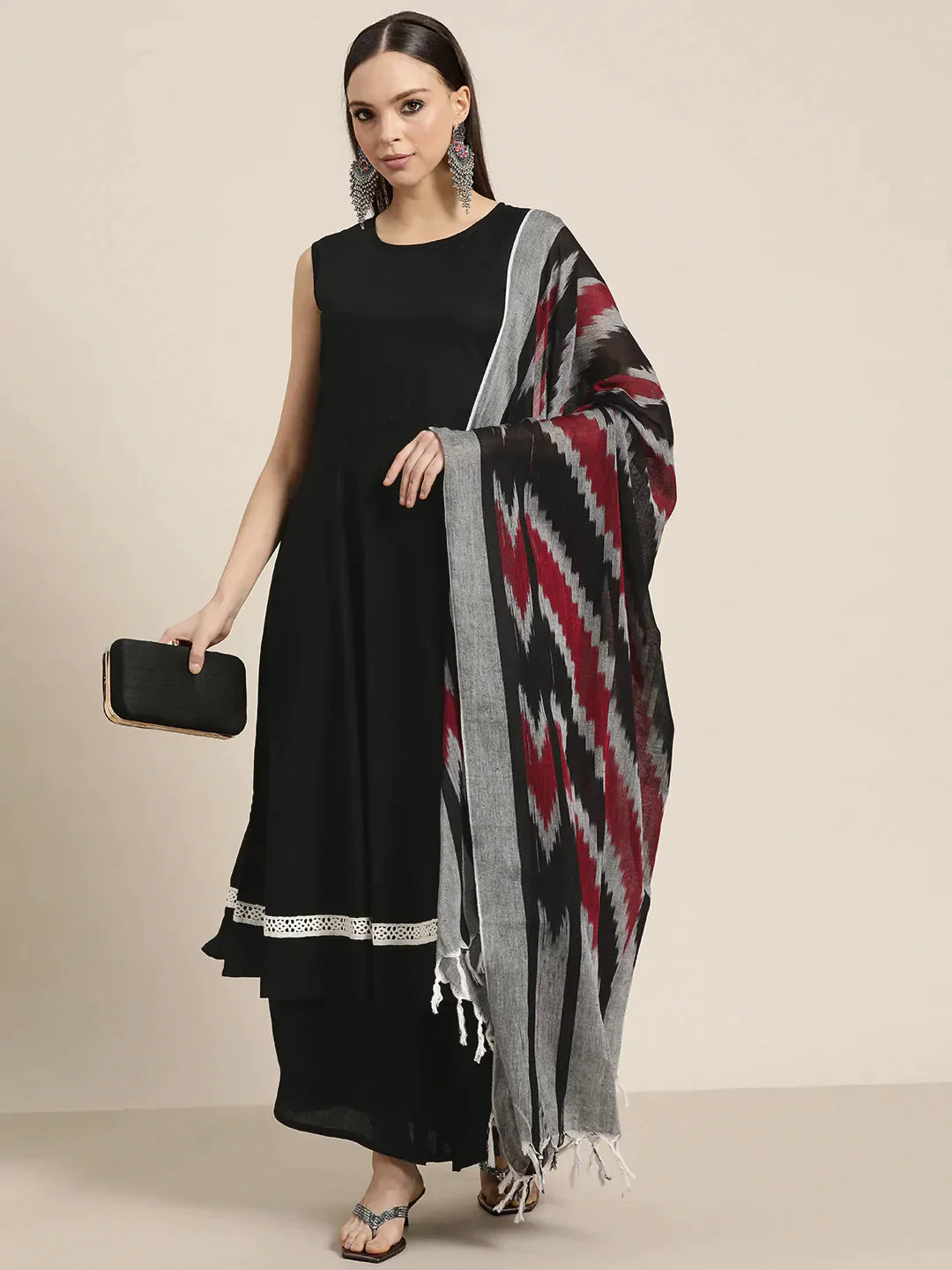 Jompers Women's Kurta with Palazzos & Ikkat Dupatta - Black - Distacart