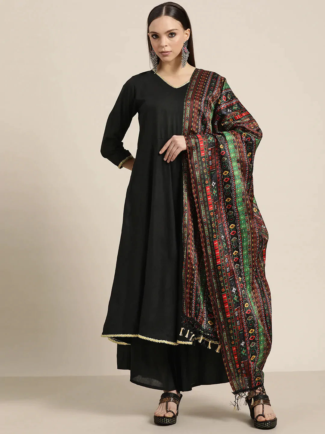 Jompers Women's Kurta with Palazzos & print Dupatta - Black