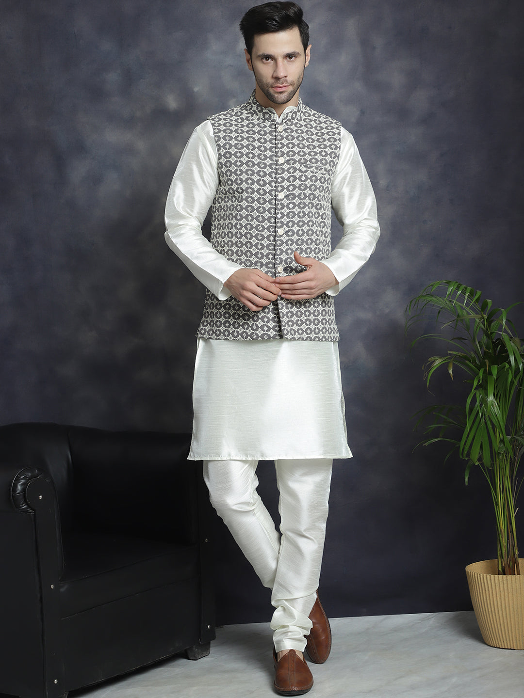 Jompers Men's Embroidred Nehru Jacket With Solid Kurta Pyjama - Grey - Distacart