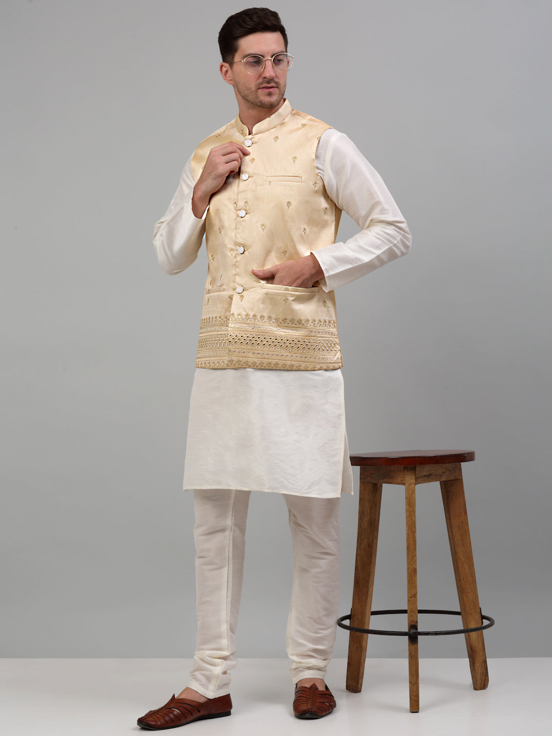 Jompers Men's Embroidered Nehru Jacket With Solid Kurta Pyjama Set - Golden - Distacart