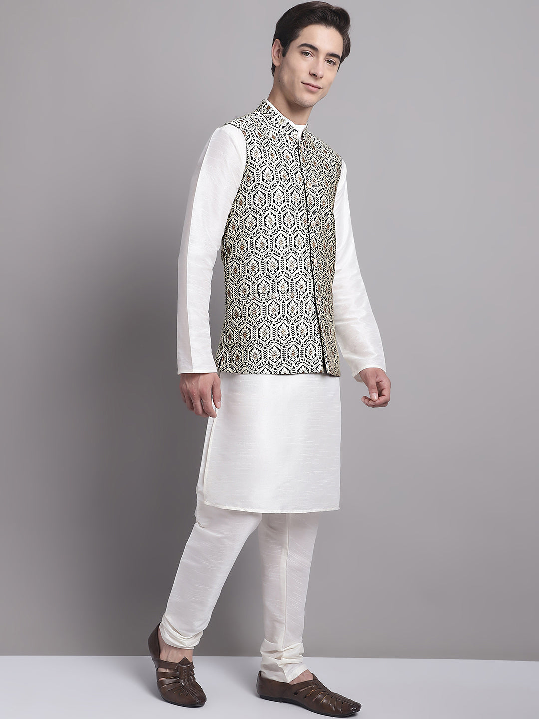 Jompers Men's Silver and Black Woven Design Nehru Jacket With Solid Kurta Pyjama - Distacart