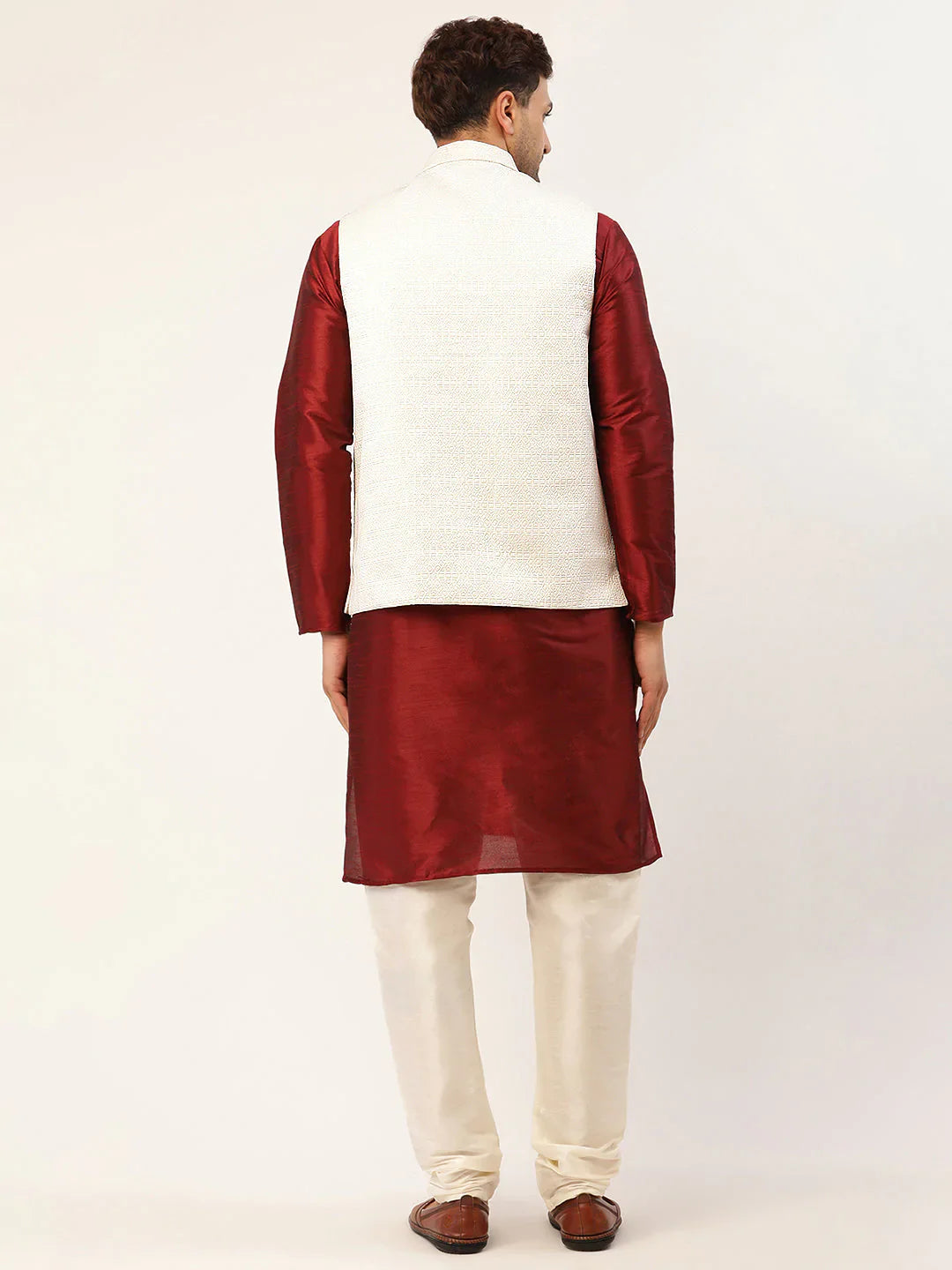 Jompers Men's Solid Kurta Pyjama With White Embroidered Nehru Jacket - Distacart