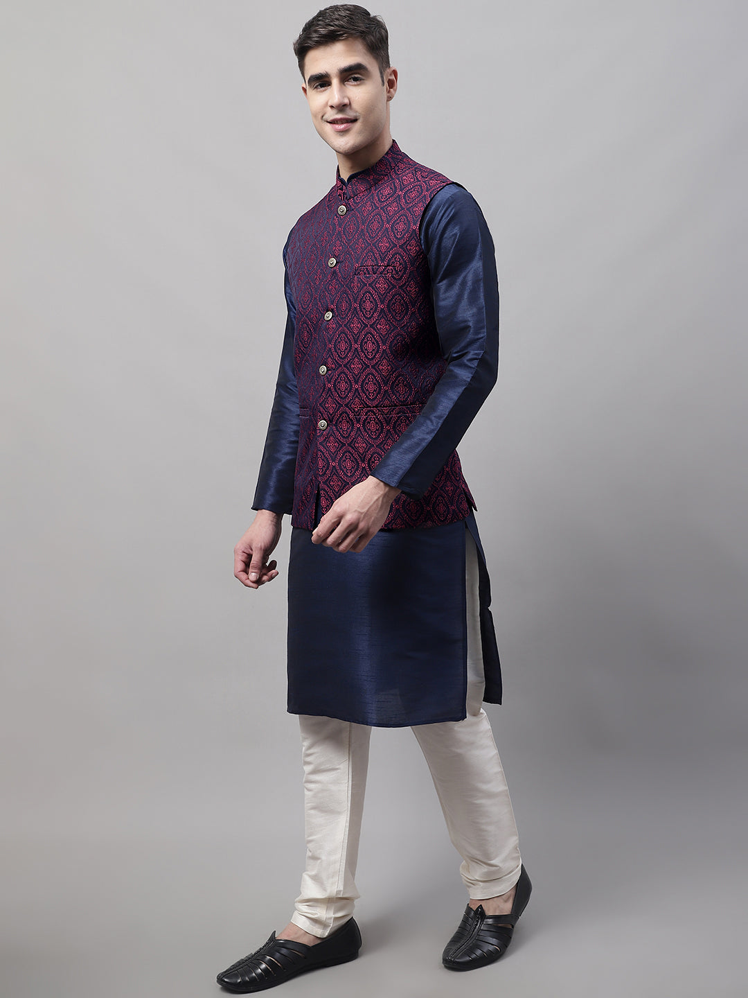 Jompers Men's Navy Blue Solid Kurta Pyjama with Maroon Woven Design Nehru Jacket - Distacart