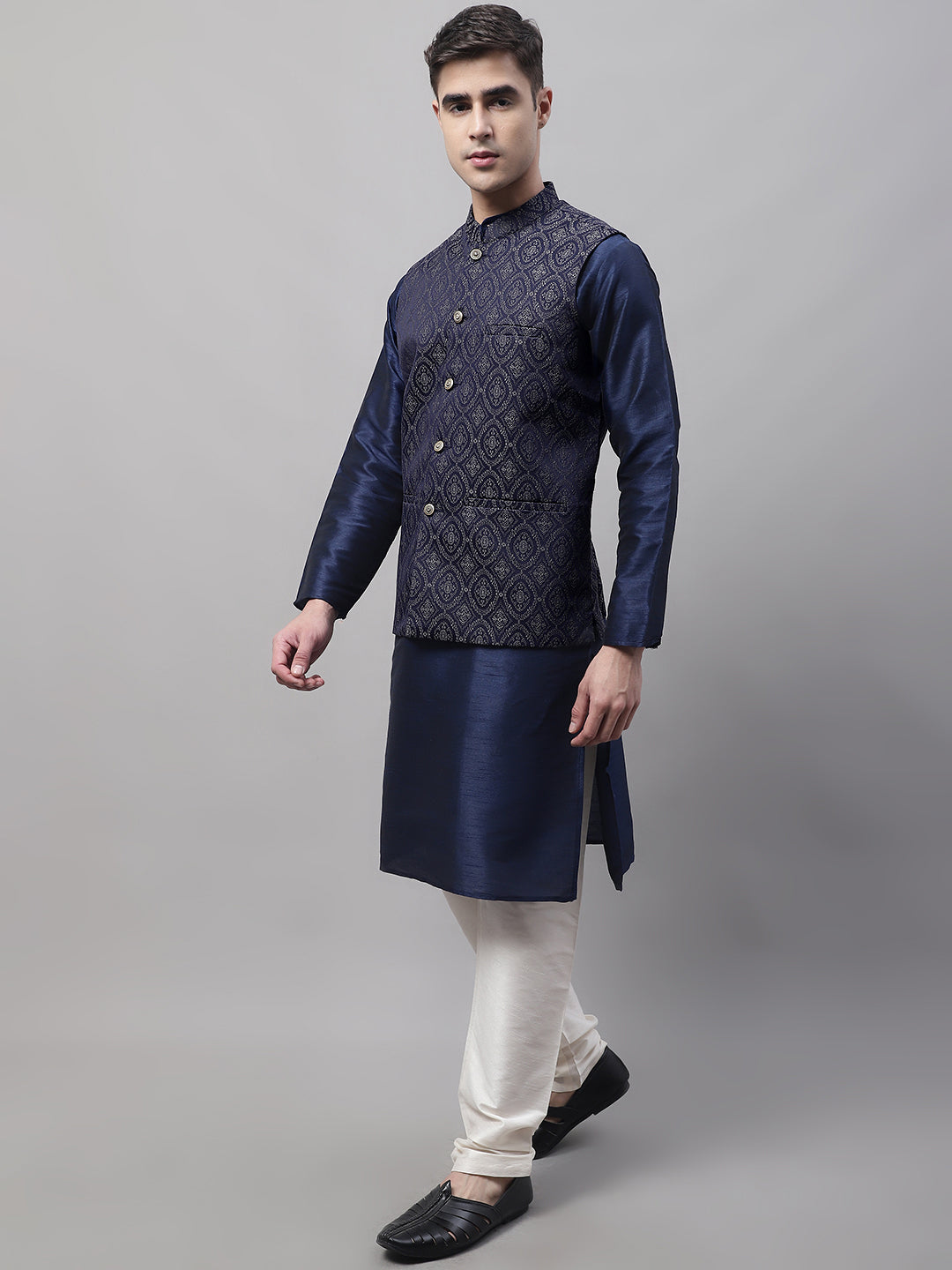 Jompers Men's Navy Blue Solid Kurta Pyjama with Silver Woven Design Nehru Jacket - Distacart