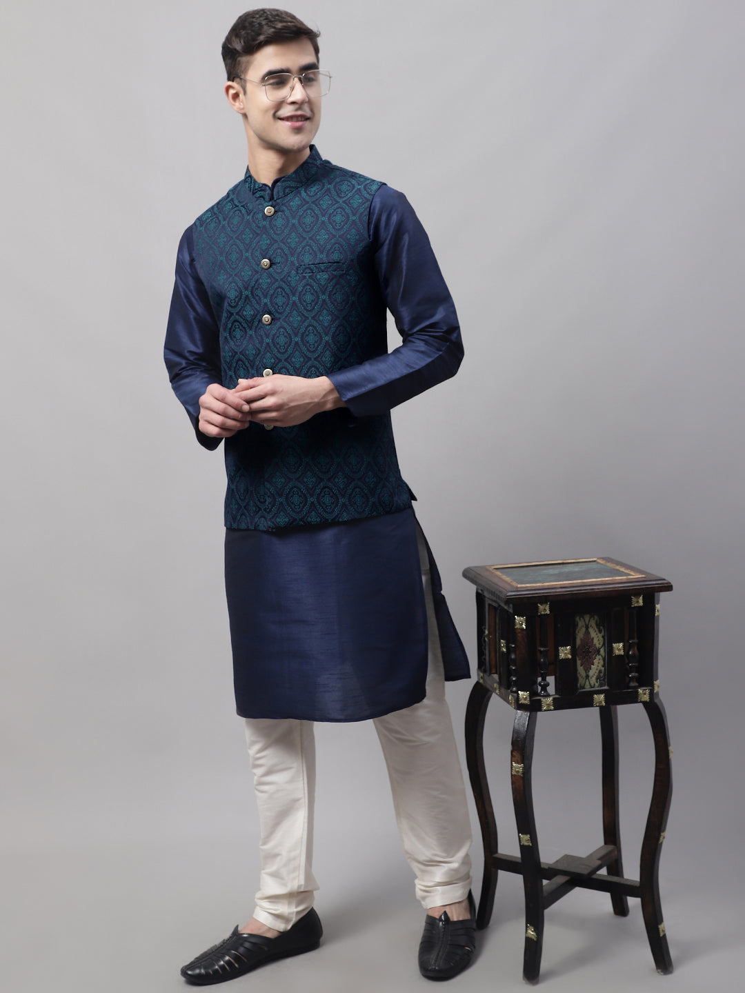 Jompers Men's Navy Blue Solid Kurta Pyjama with Green Woven Design Nehru Jacket - Distacart