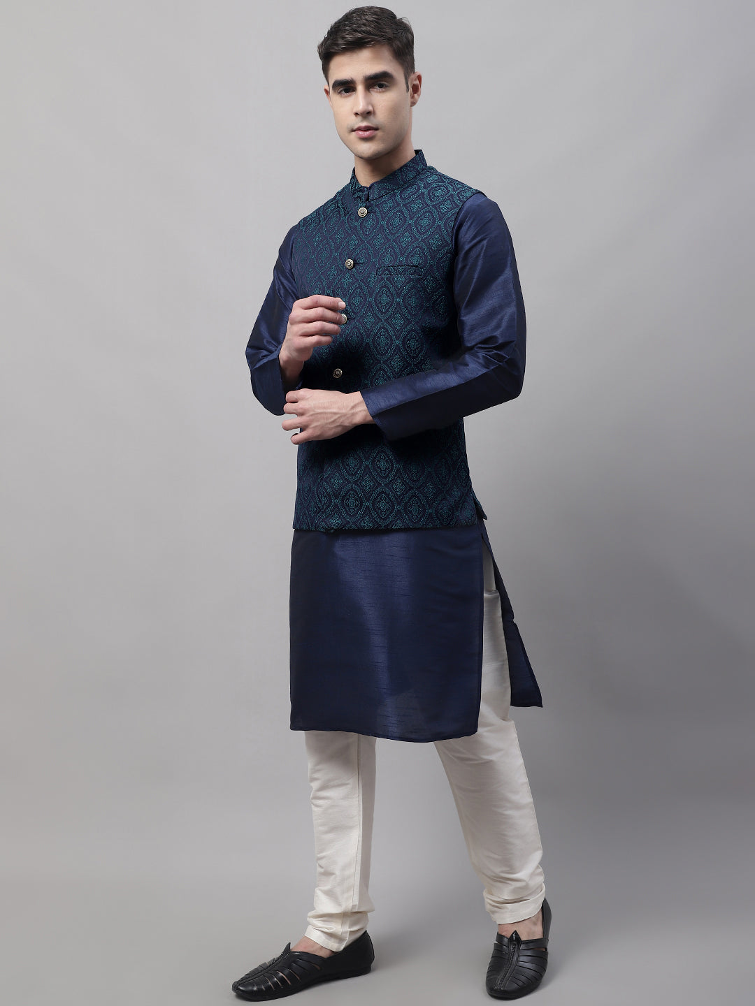 Jompers Men's Navy Blue Solid Kurta Pyjama with Green Woven Design Nehru Jacket - Distacart