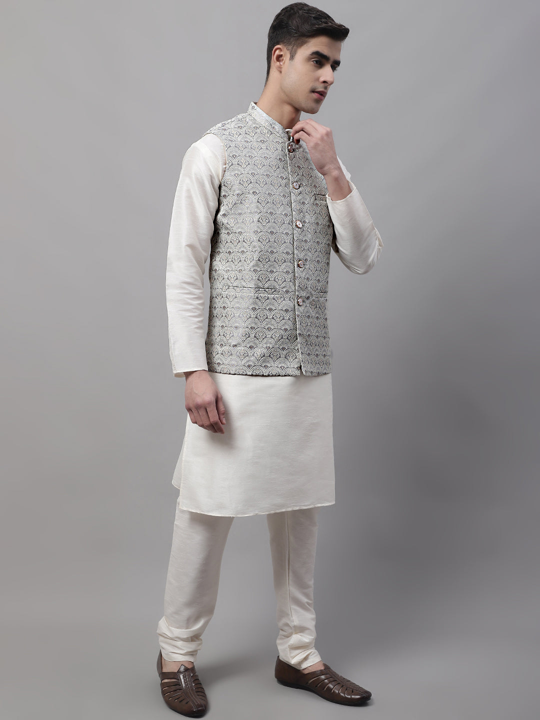 Jompers Men's off-White Solid Kurta Pyjama with Grey Woven Design Nehru Jacket - Distacart