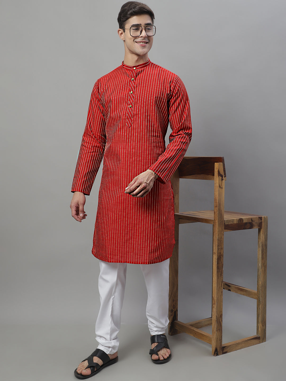 Jompers Men's Maroon Embroidered Kurta with Pyjamas - Distacart
