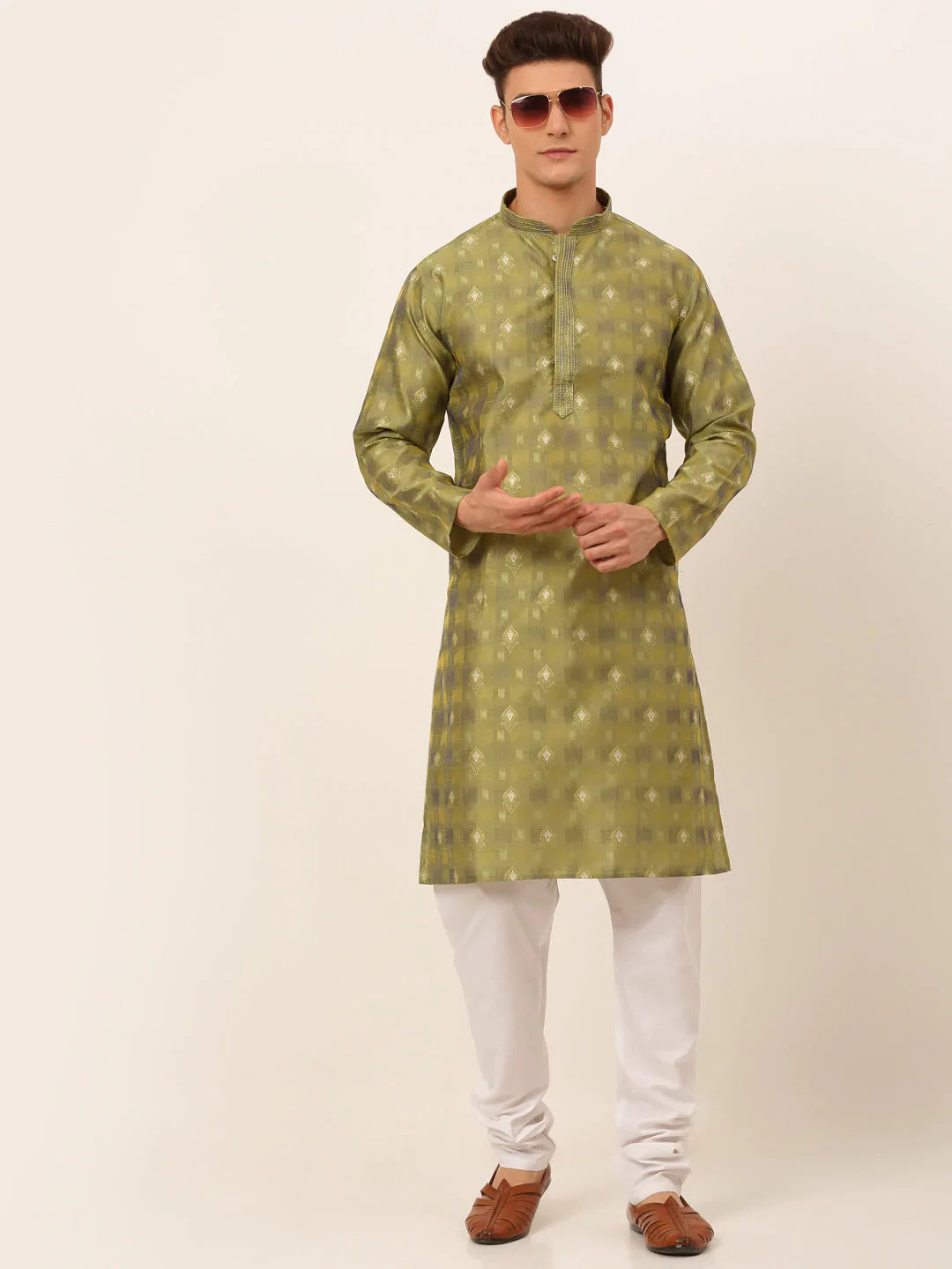 Jompers Men's Green Collar Embroidered Woven Design Kurta Pajama - Distacart