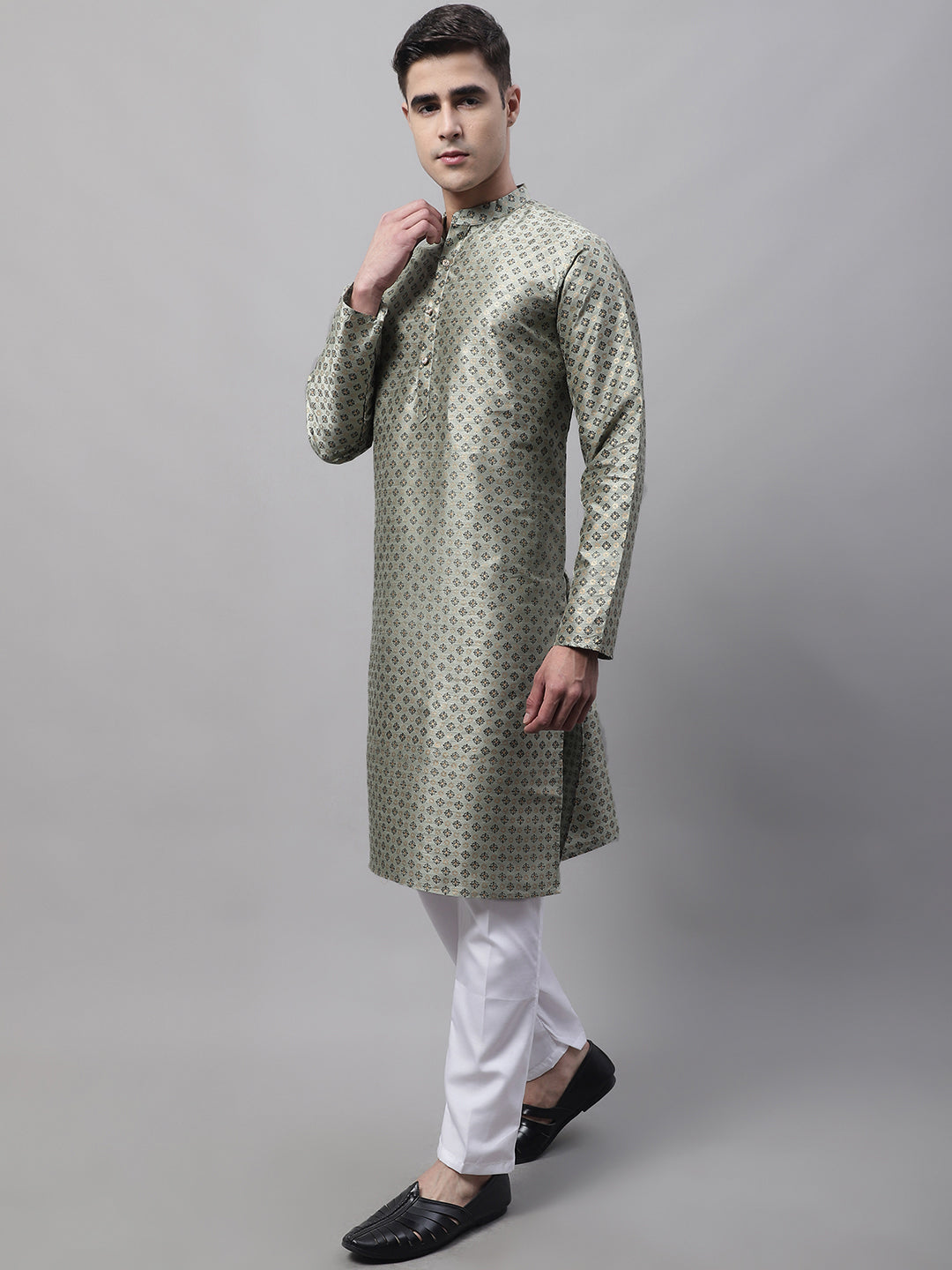 Jompers Men's Green Printed Silk Blend Kurta Payjama - Distacart