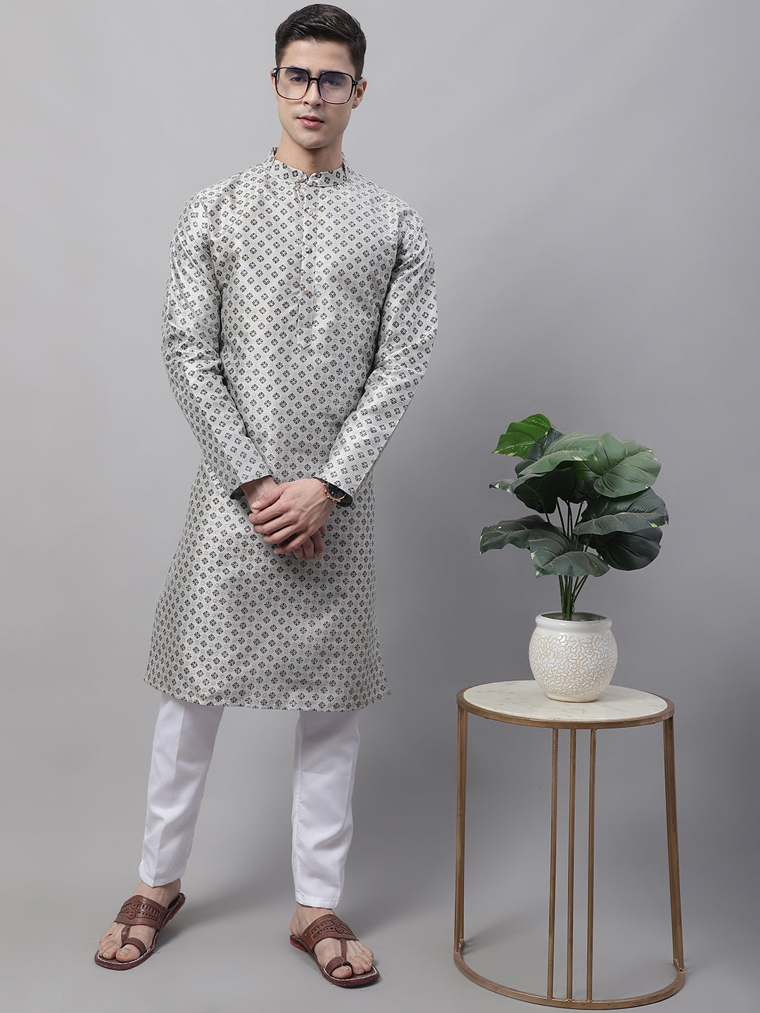 Jompers Men's Grey Printed Silk Blend Kurta Payjama - Distacart