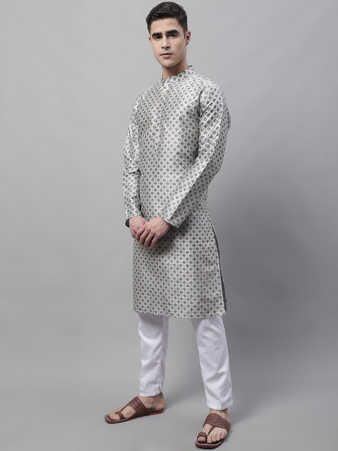 Jompers Men's Grey Printed Silk Blend Kurta Payjama - Distacart