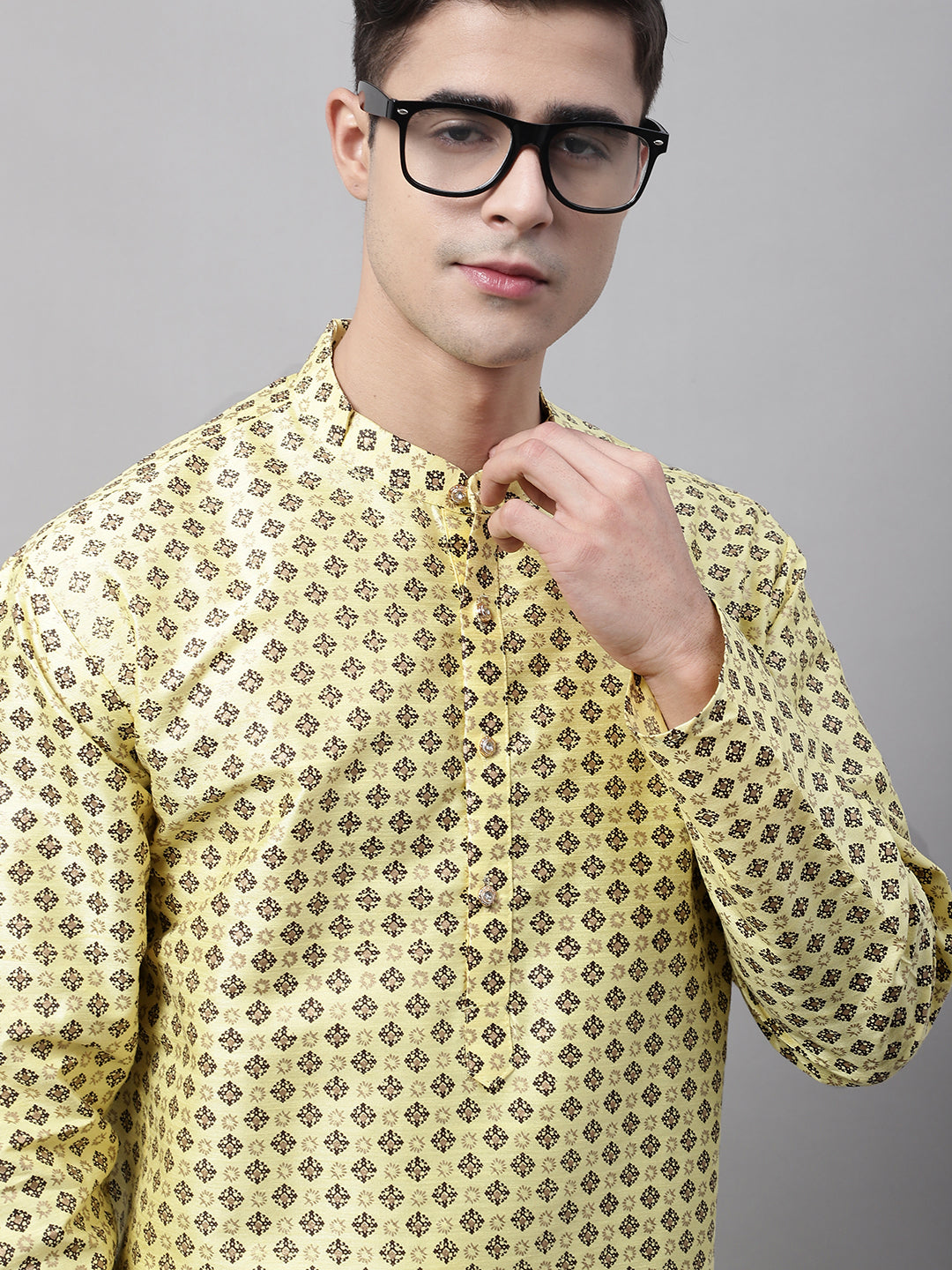 Jompers Men's Yellow Printed Silk Blend Kurta Payjama - Distacart