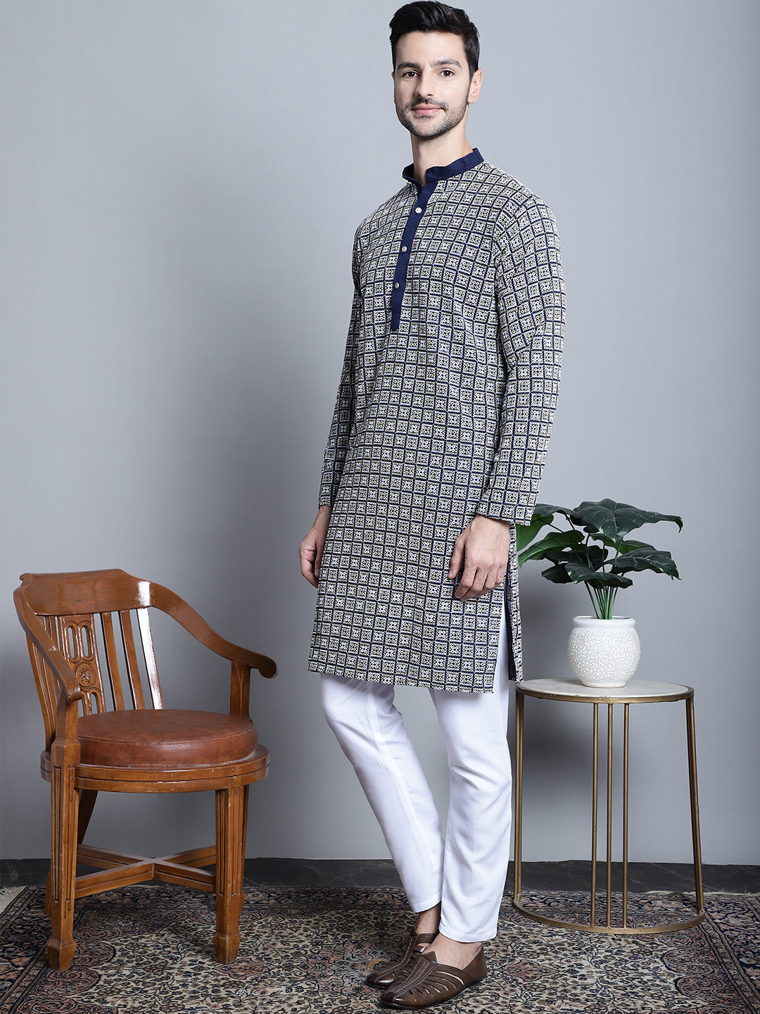 Jompers Men's Navy Blue Embroidered Kurta with Pyjama - Distacart