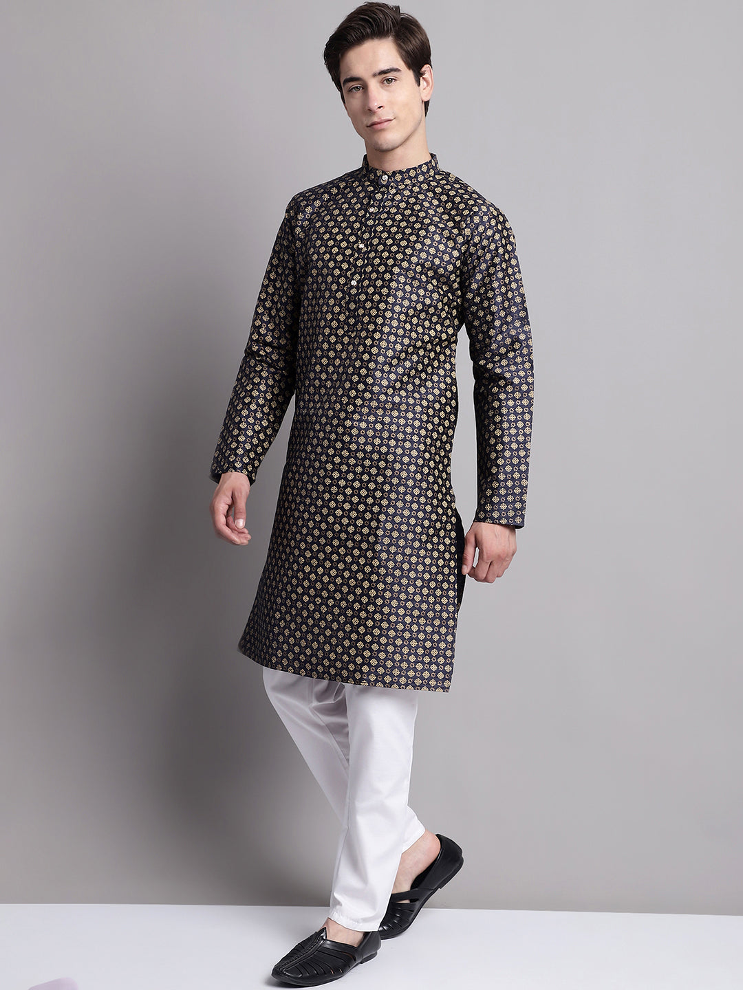Jompers Men's Navy Blue Printed Silk Blend Kurta Payjama - Distacart