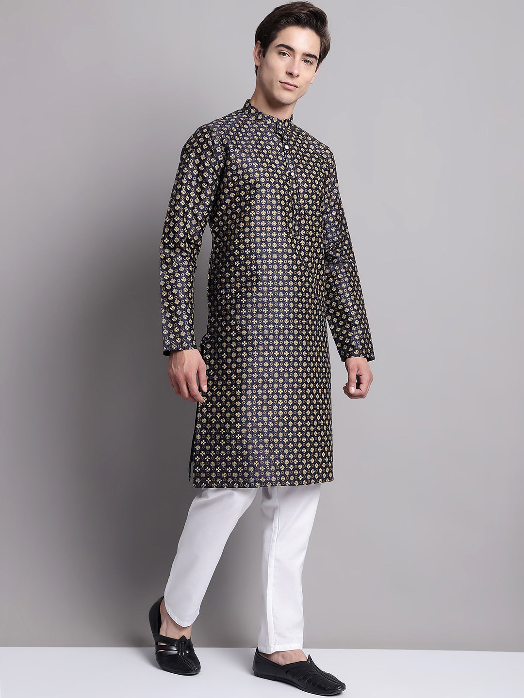 Jompers Men's Navy Blue Printed Silk Blend Kurta Payjama - Distacart