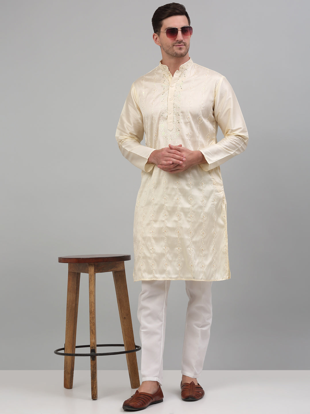 Jompers Men's Cream Embroidered Kurta with Pyjama - Distacart