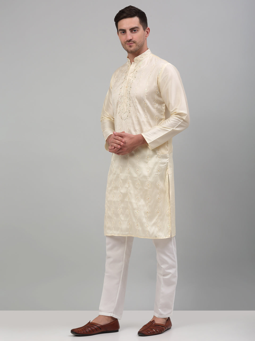 Jompers Men's Cream Embroidered Kurta with Pyjama - Distacart