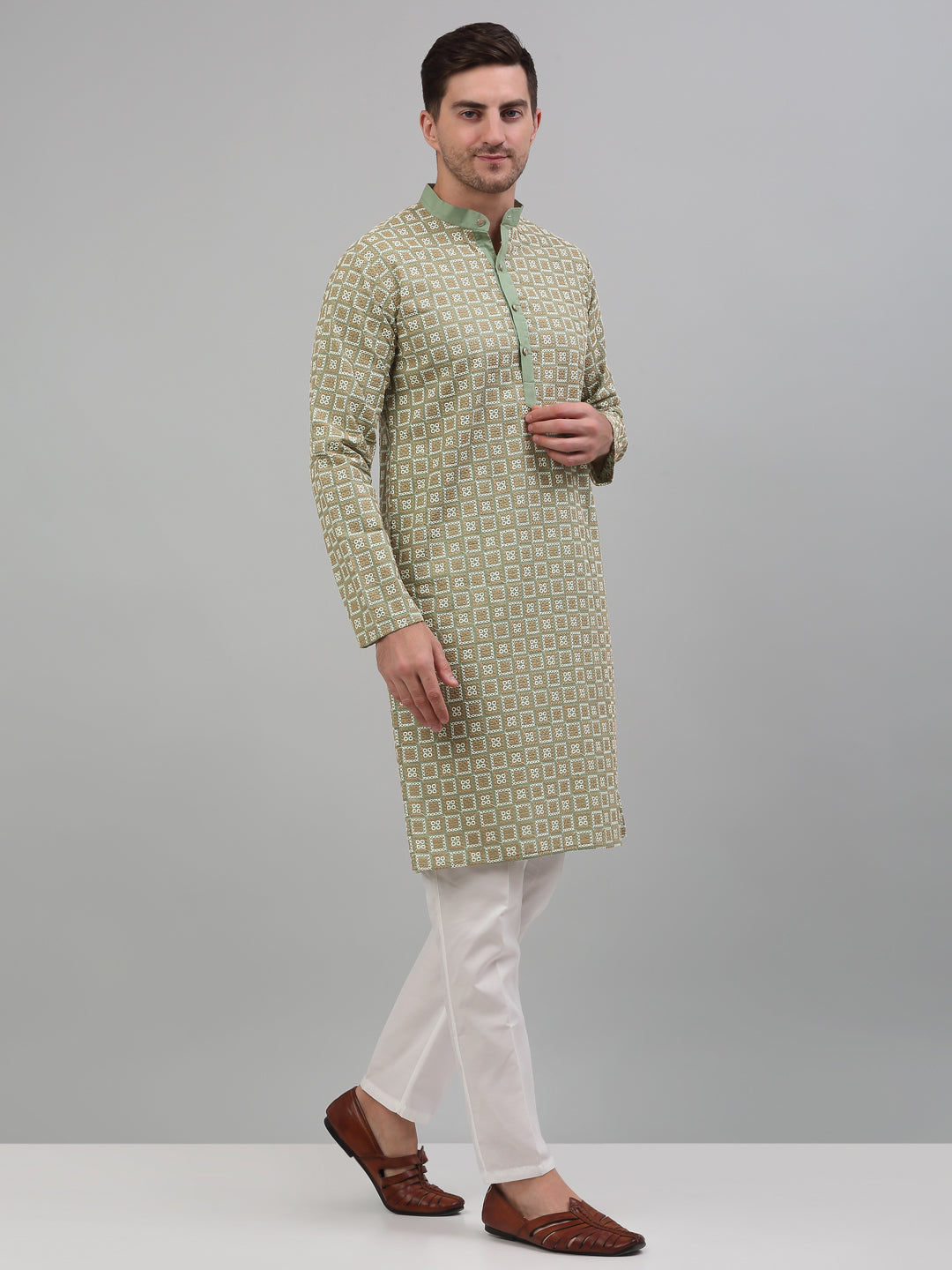 Jompers Men's Green Embroidered Kurta with Pyjama - Distacart