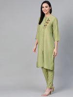 Thumbnail for Jompers Women's Green Embroidered Detail Kurta with Trousers - Distacart
