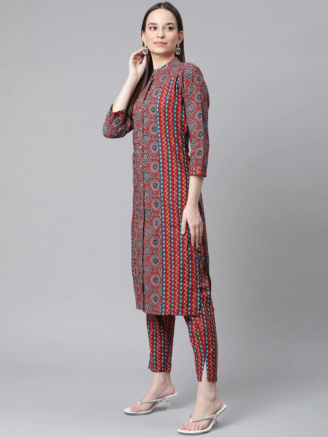 Jompers Women's Maroon & Blue Printed Regular Pure Cotton Kurta with Trousers & With Dupatta - Distacart
