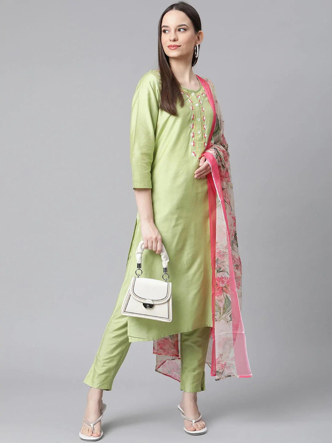 Jompers Women's Green Embroidered Regular Kurta with Trousers & With Dupatta - Distacart