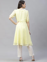 Thumbnail for Jompers Women's Yellow Woven Design Flared Kurta - Distacart