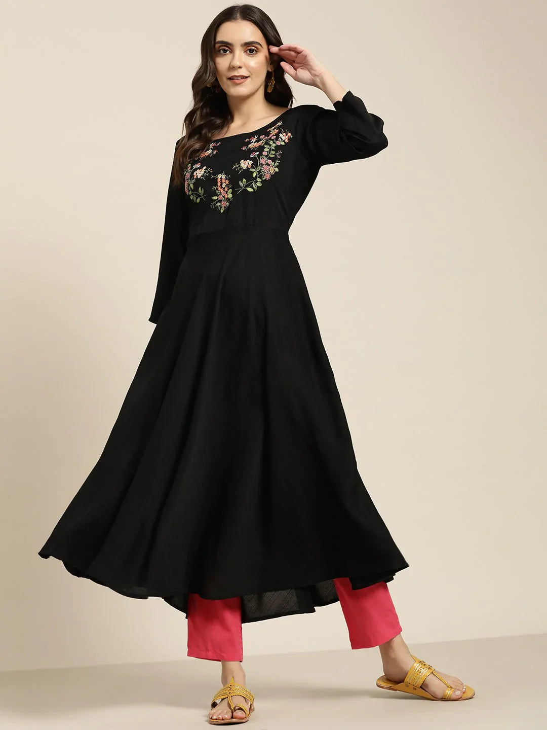Jompers Women's Black & Green Floral Embroidered Georgette Anarkali Kurta - Distacart