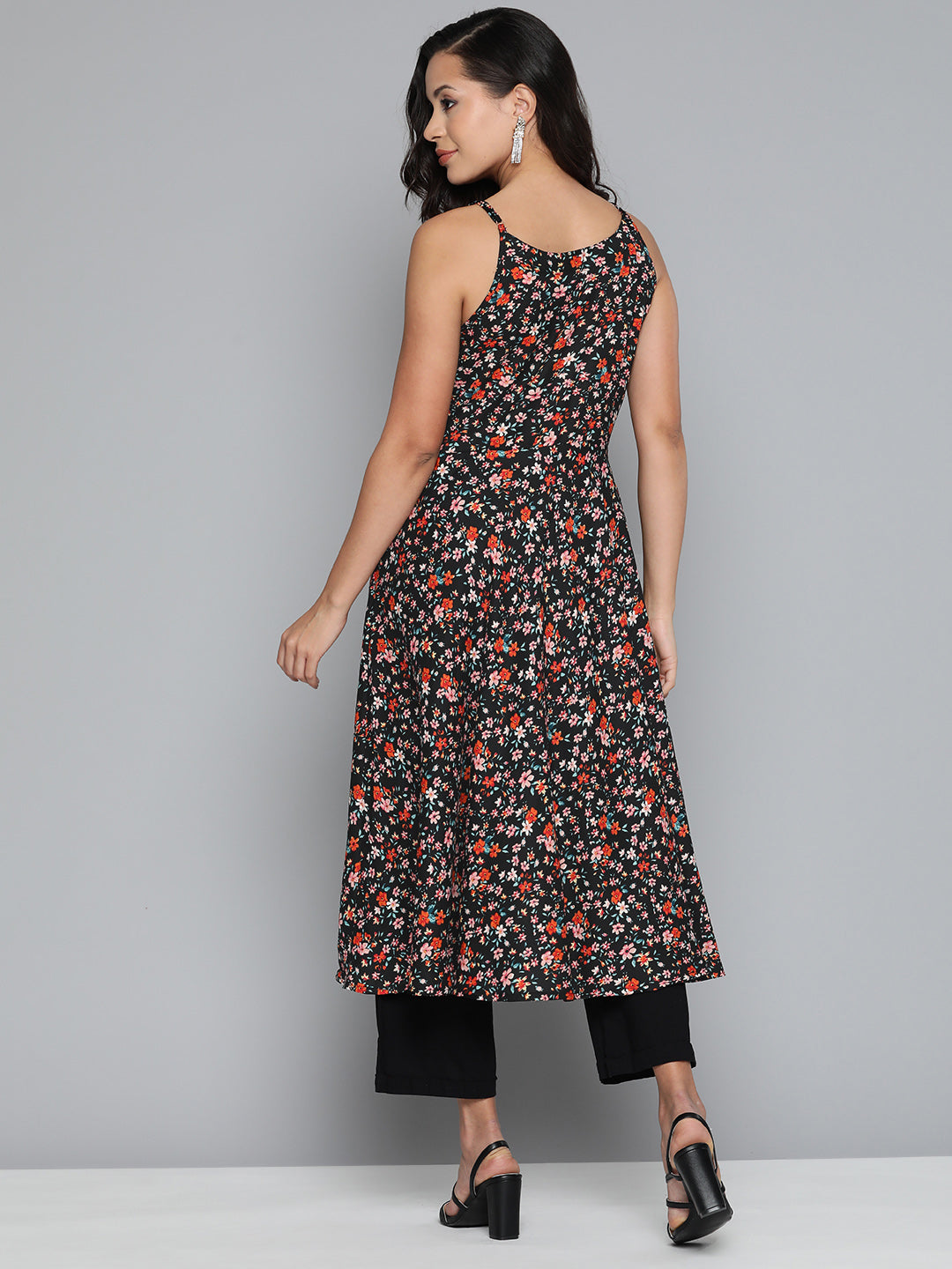Jompers Women's Floral Printed Floral Georgette Kurta - Black - Distacart