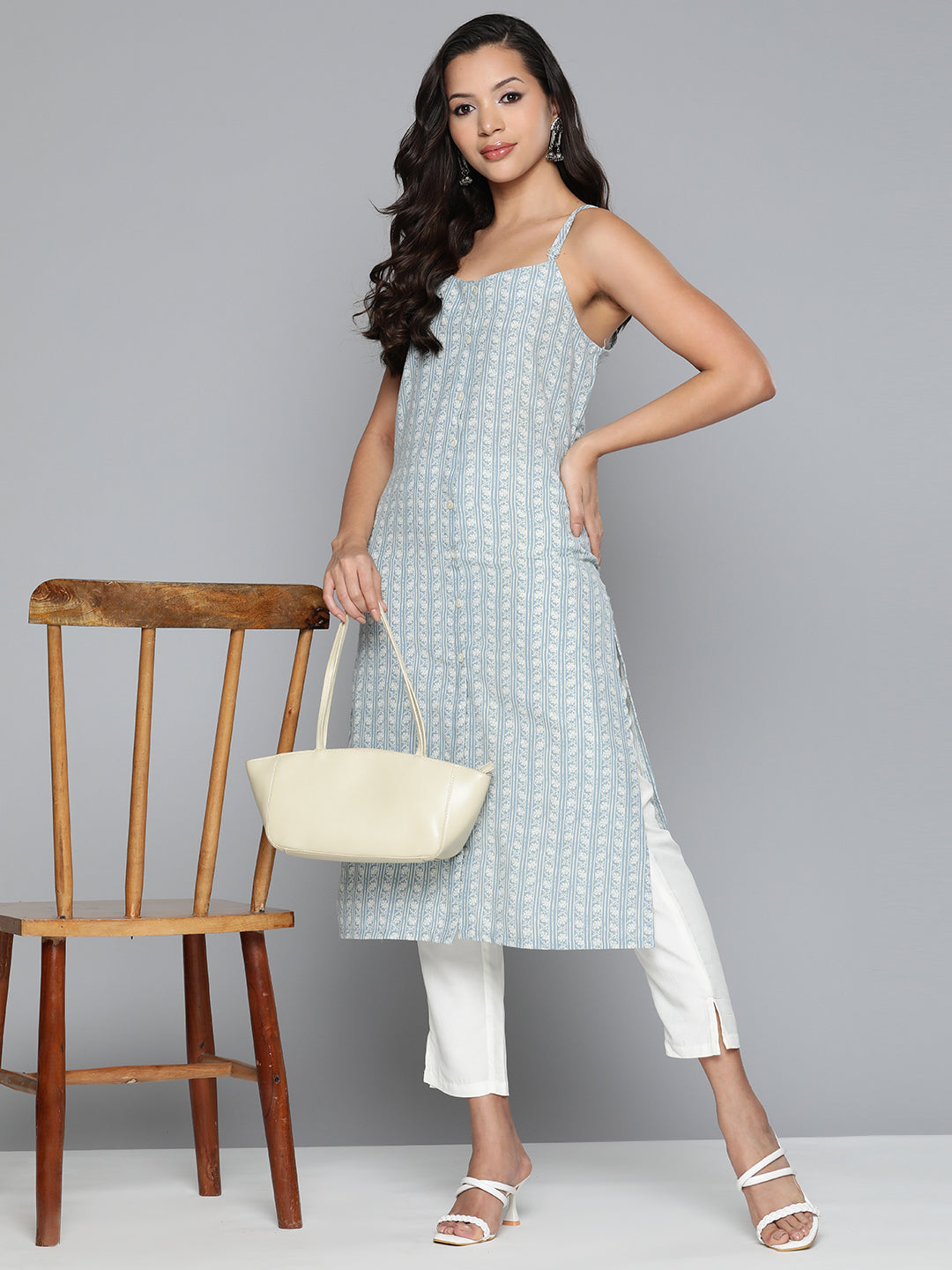 Jompers Women's Floral Printed Blue Kurta - Blue - Distacart