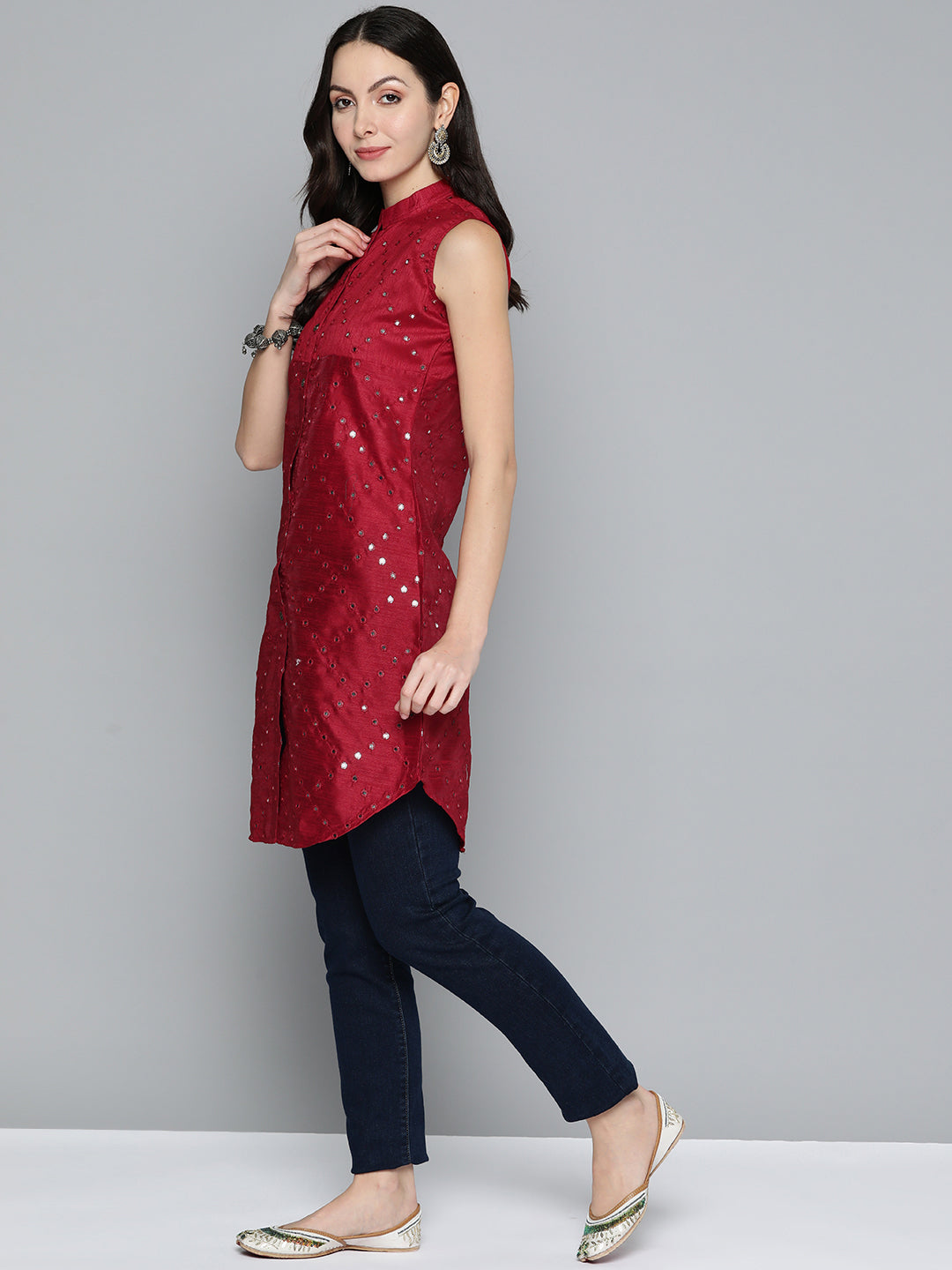Jompers Women's Geometric Embroidered Mirror Work Kurta - Maroon - Distacart