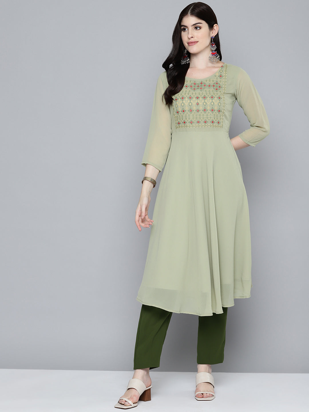 Jompers Women's Embroidered yok flared georgette kurta - Green - Distacart