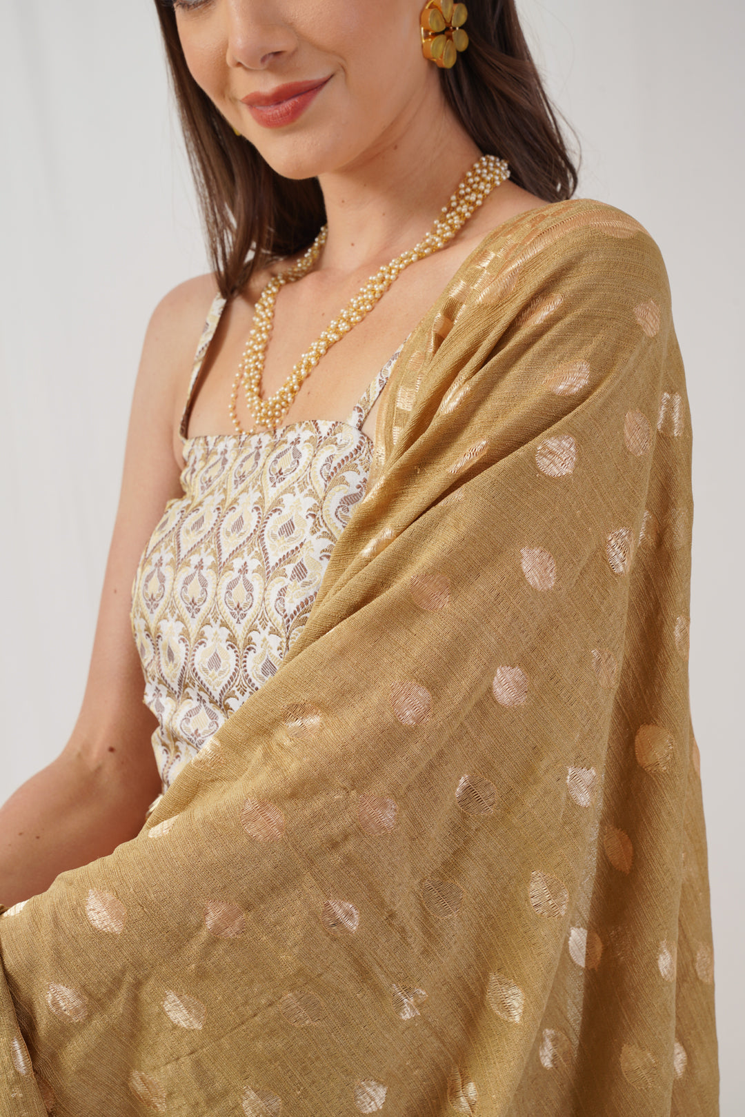 Jompers Women's Ivory Jacquard Beads & Stones Ready to Wear Lehenga & Blouse With Dupatta - Distacart