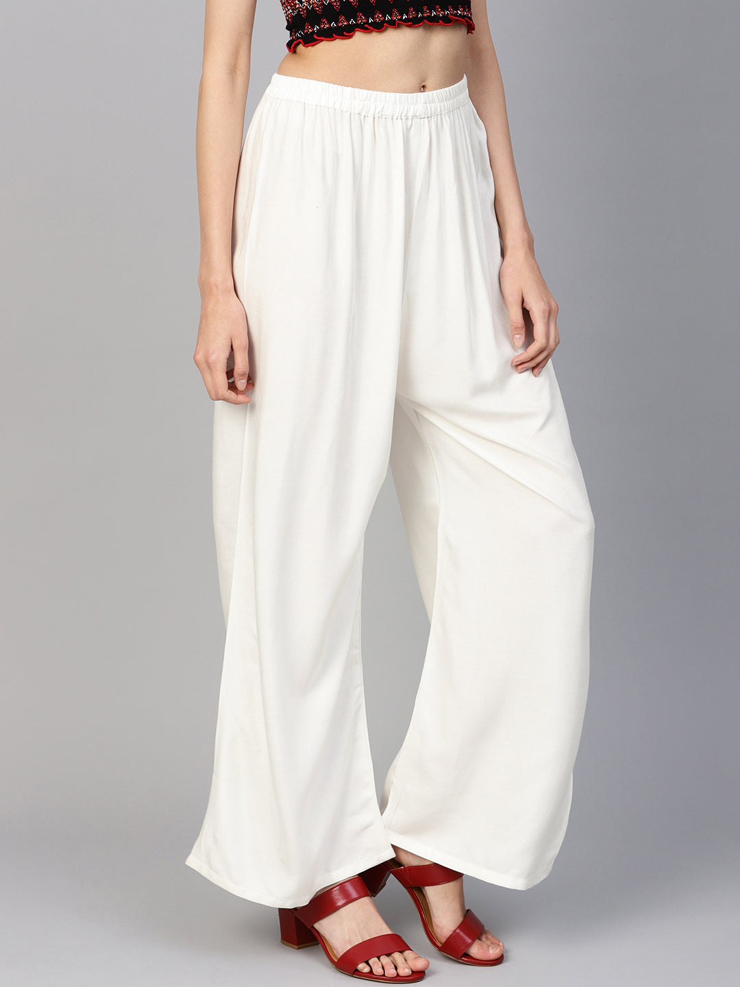 Jompers Women's off-White Straight Elasticated Palazzo - Distacart