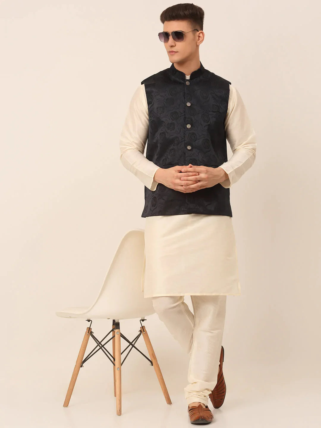 Jompers Men's Navy & Black embossed Nehru Jacket - Distacart