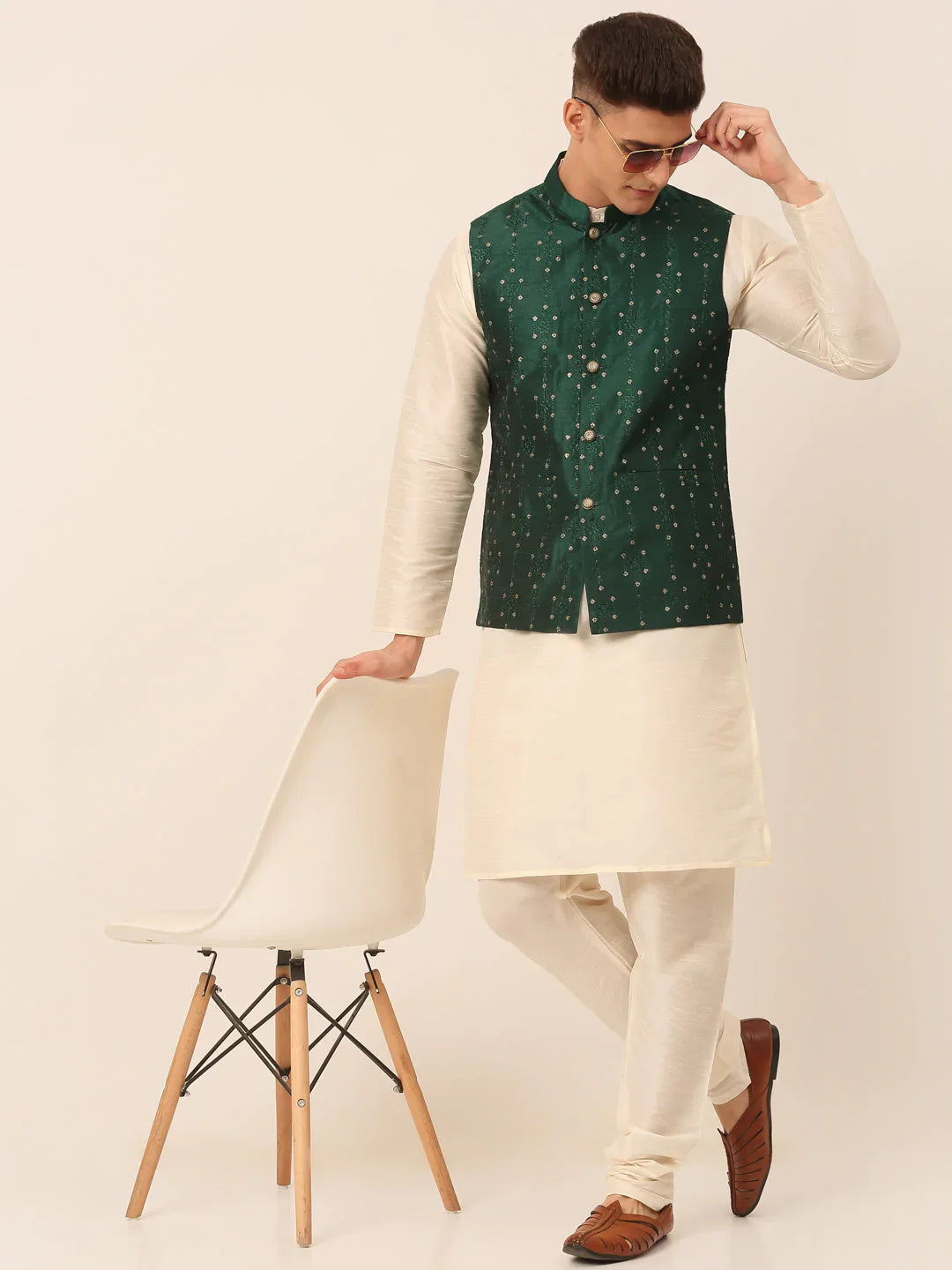 Jompers Men's Green Embroidered Woven Nehru Jackets - Distacart