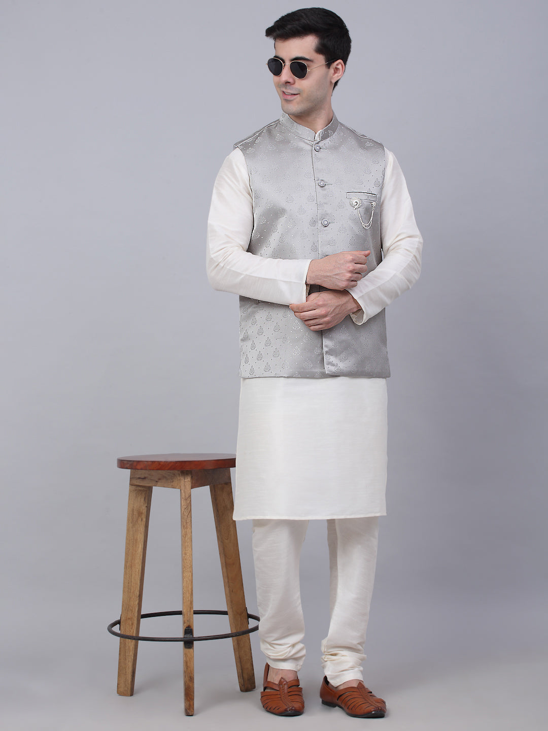 Jompers Men's Grey Woven Design Waistcoats - Distacart