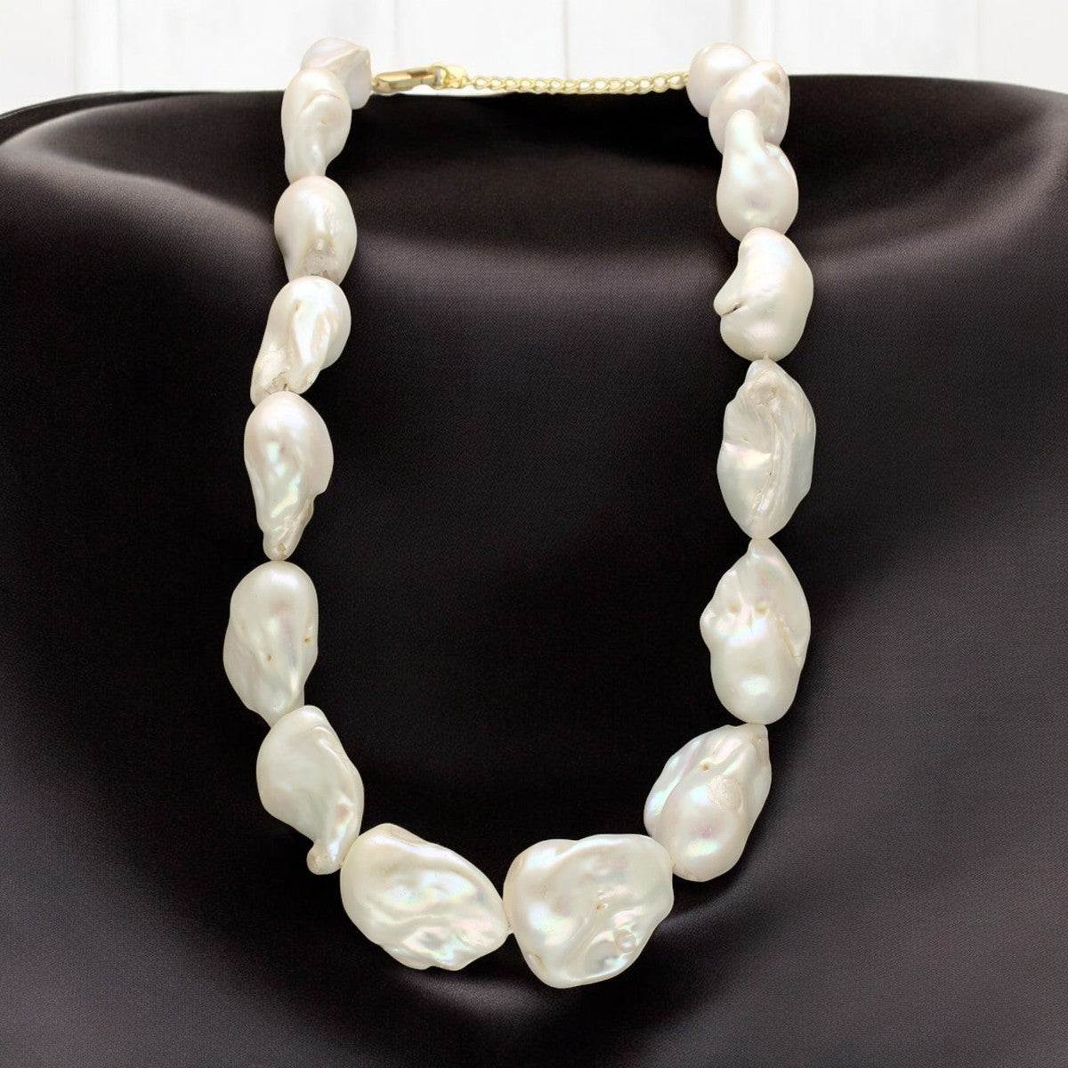 J Pearls Liora Mother Of Pearl Set - Distacart