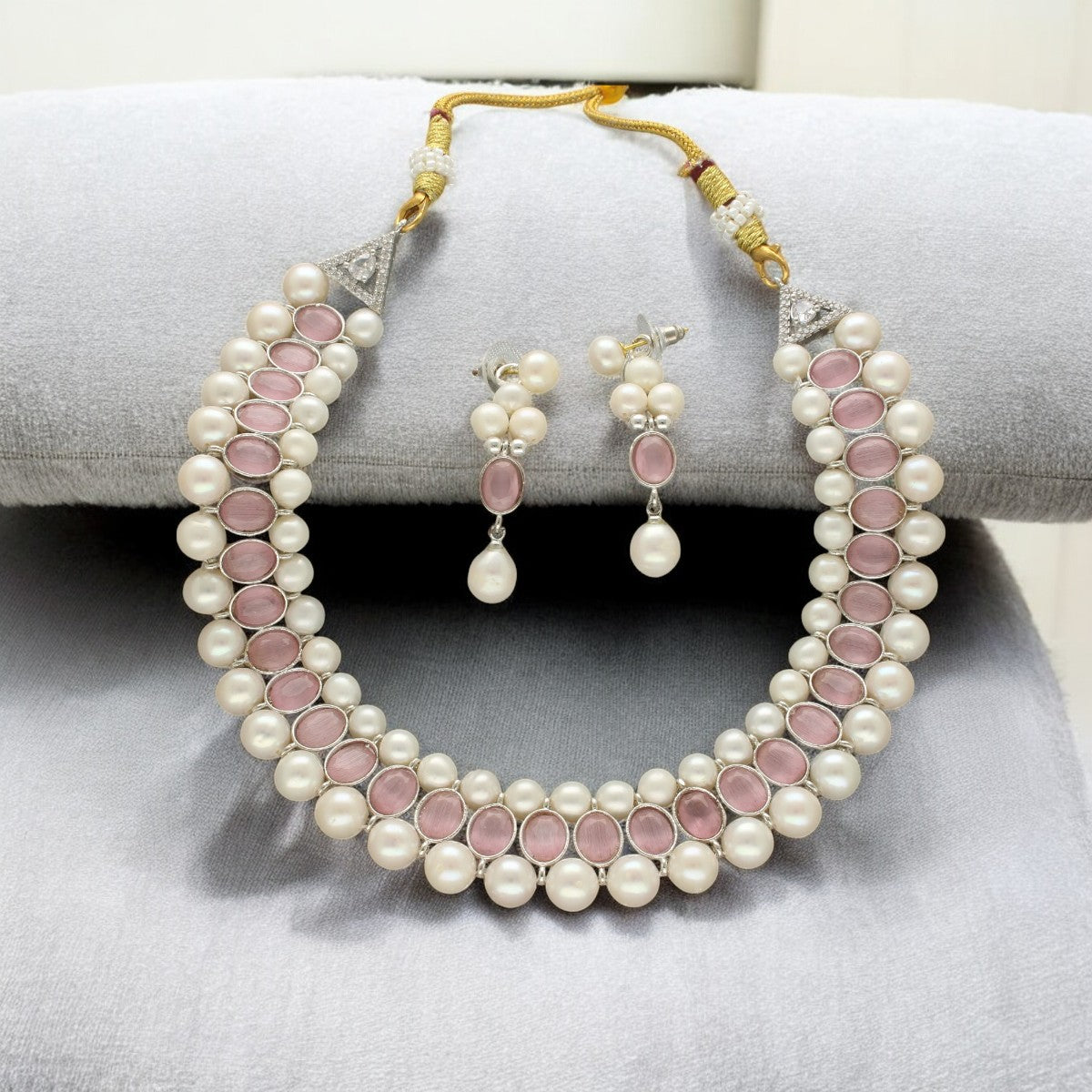J Pearls Zuri Pearl Choker Set - Distacart